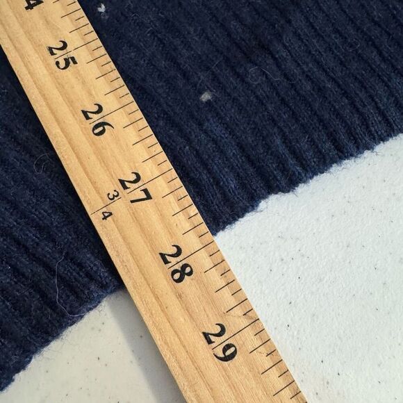 Urban Pipeline Blue Winter Style Sweater Size Small  Wool Blend Casual - Picture 6 of 7